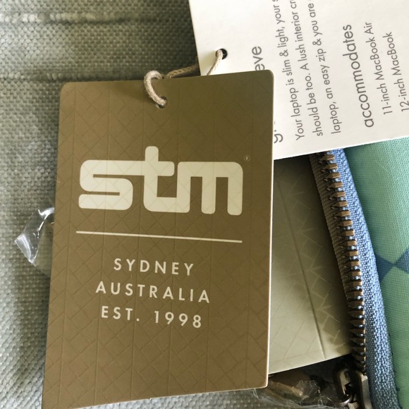 Laptop Sleeve - Picture 4 of 7